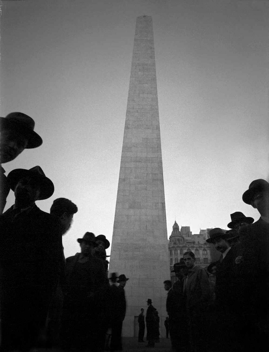 © Horacio Coppola - 'Obelisco' 1936