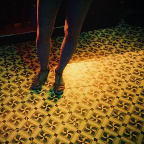 Instagramas: Long legged girl and patterns