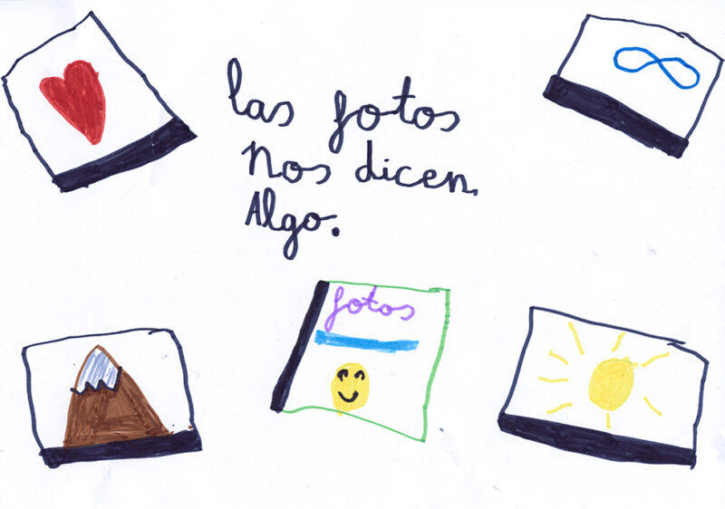Dibujo con el texto "Las fotos nos dicen algo"