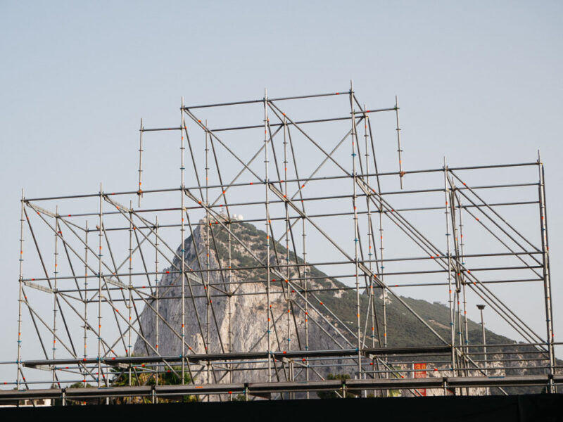 El peñón de Gibraltar y su estructura equivalente.